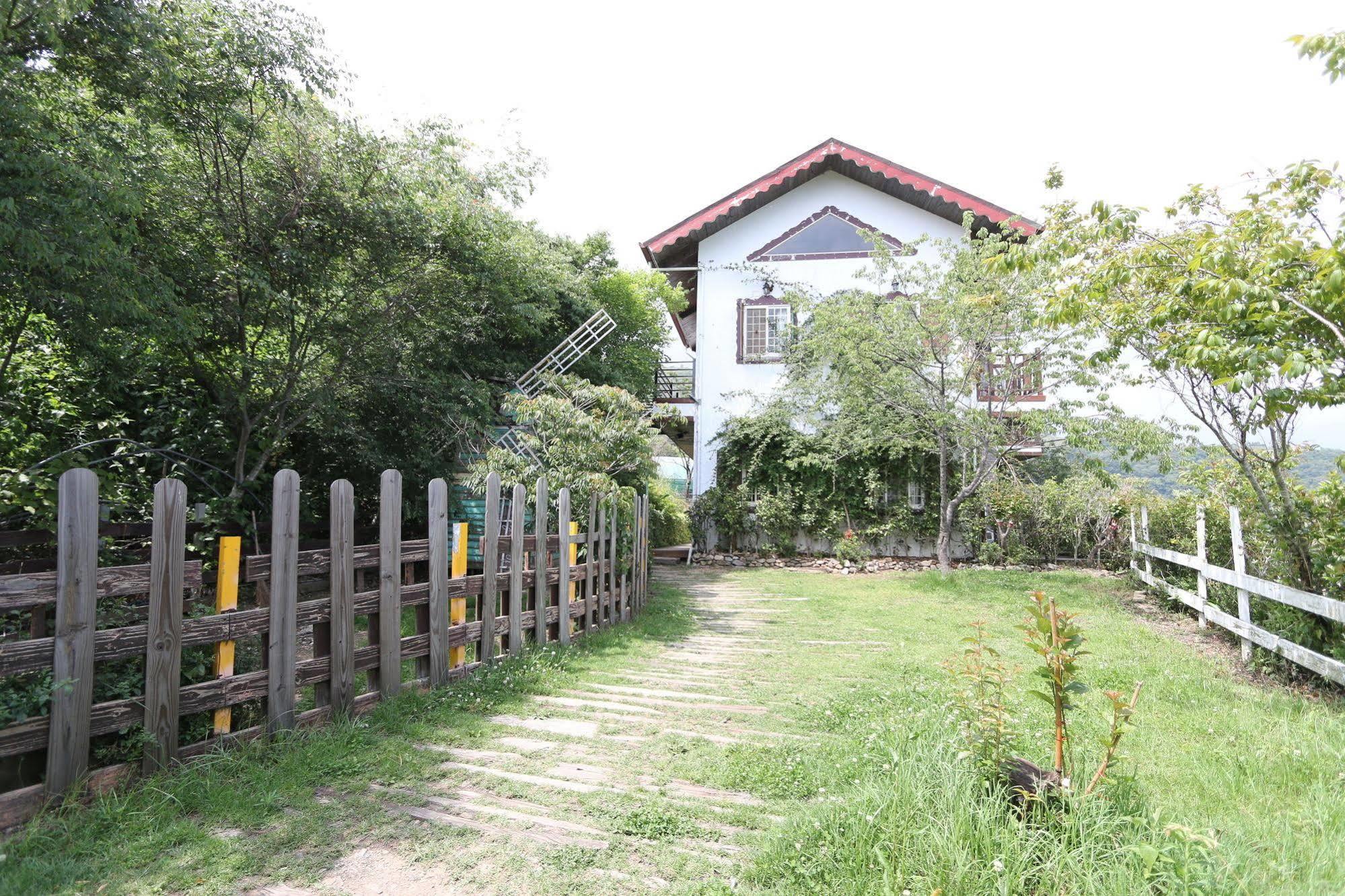 Villa Relax Renai Exterior photo